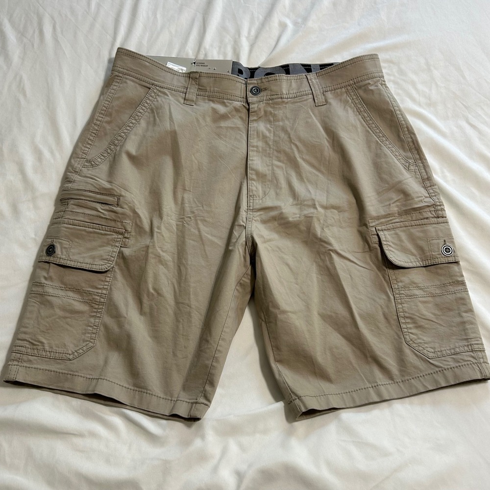 Iron Co. Men's Regulas Fit Stretch Cargo Shorts Size 36 Vintage Wheat NEW